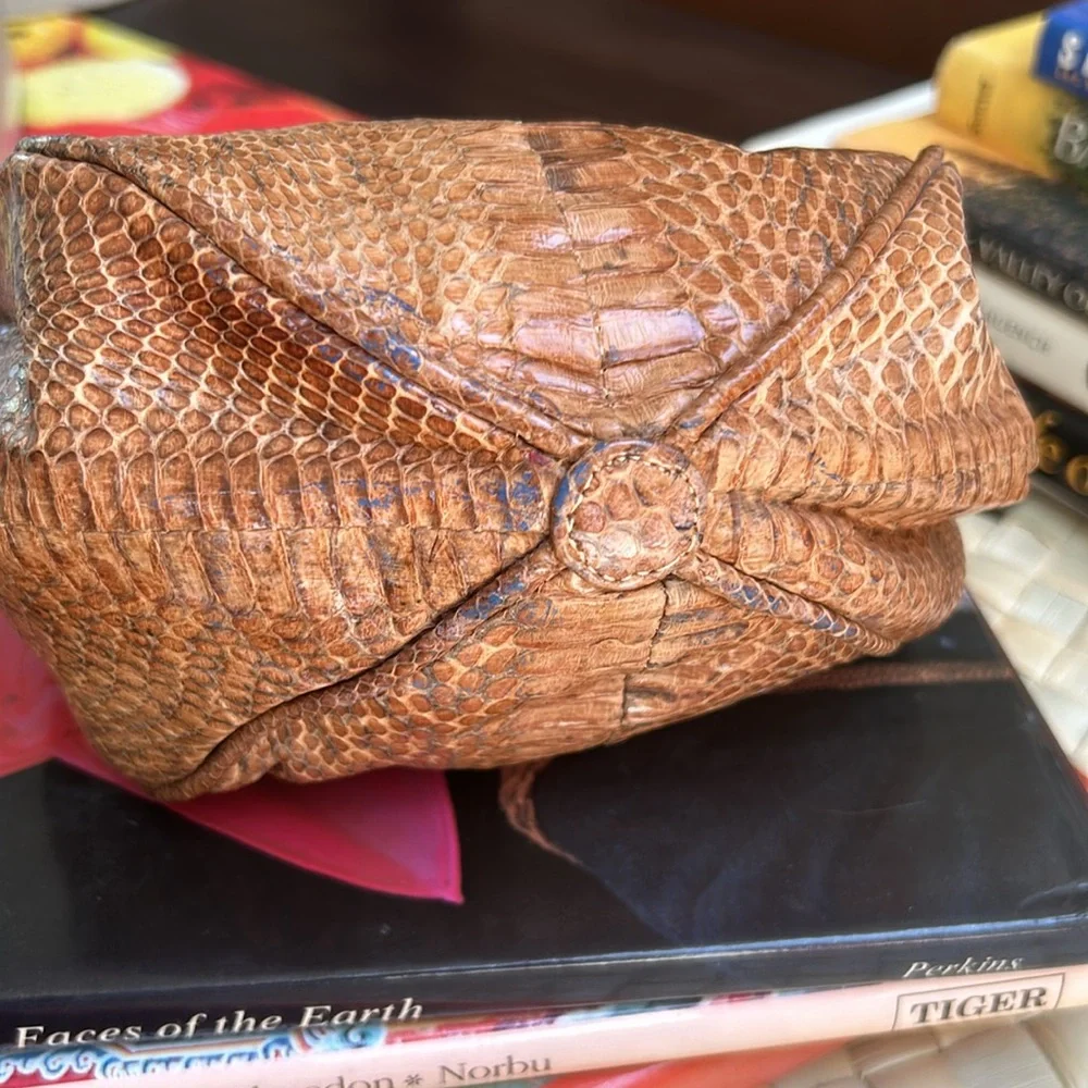 Vintage shape this